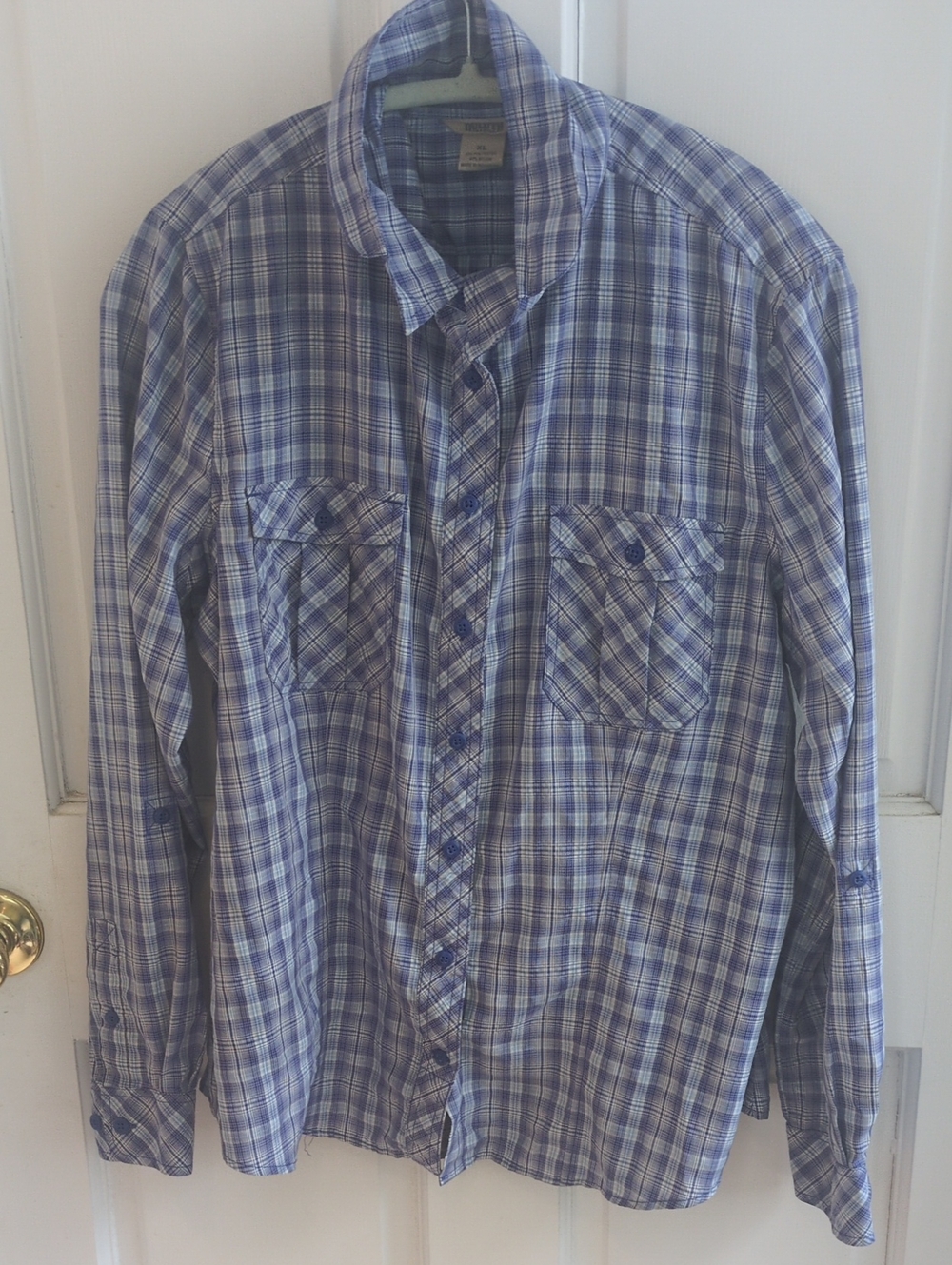 Men's Blue Plaid Long-Sleeve Button Up Shirt